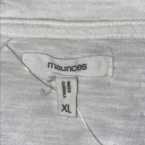 Maurices Short Sleeve “Feels Like Fall” White Tee - Picture 6 of 7